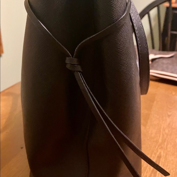 Kate Spade Laurel Way Ari Black Tote - Picture 6 of 8